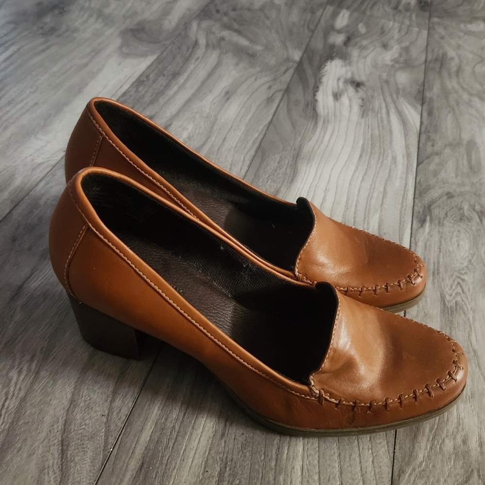 Nwot Timberland Round Toe Causal Pumps Chestnut Leather size 8M